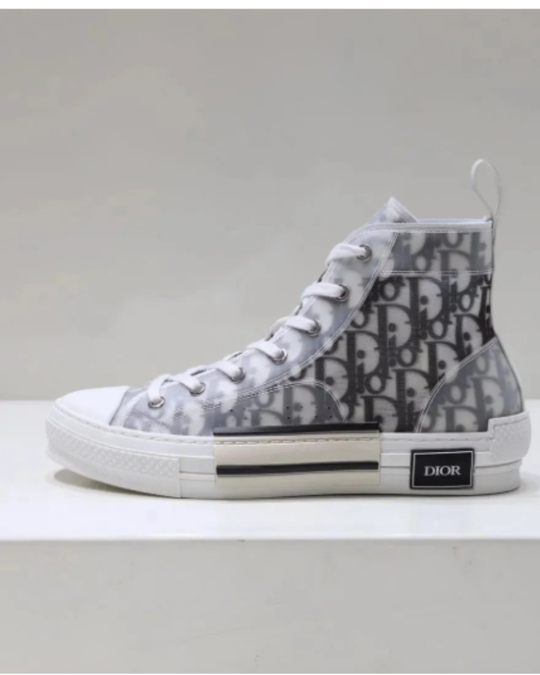 Luxury Black Reflective Runner – Limited Edition