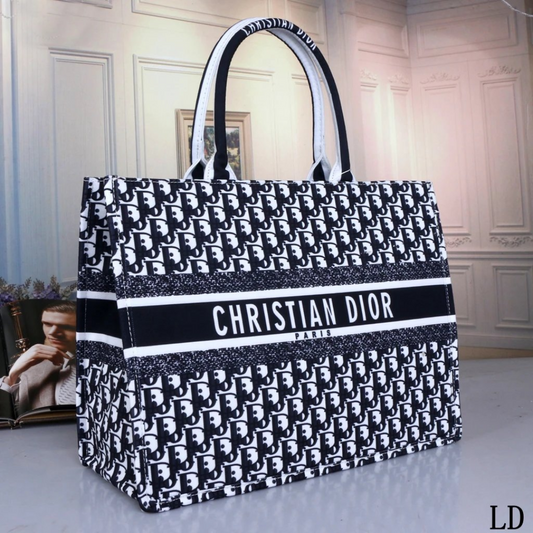 CHRISTIAN DIOR BAG