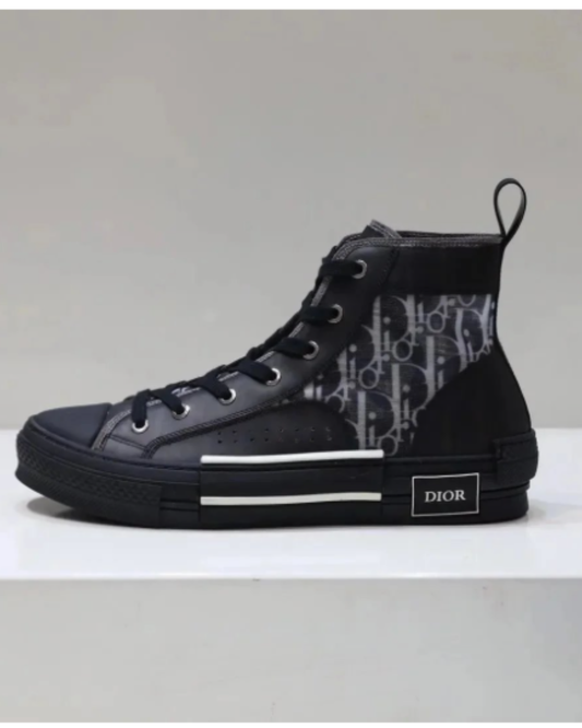 Luxury Black Reflective Runner – Limited Edition