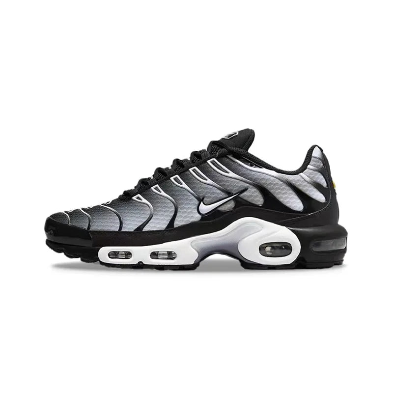 Nike Air Max Plus TN – Black/Smoke Grey
